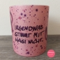 Preview: Glitzer Tasse rosa "Irgendwas stimmt mit Hasi nicht"