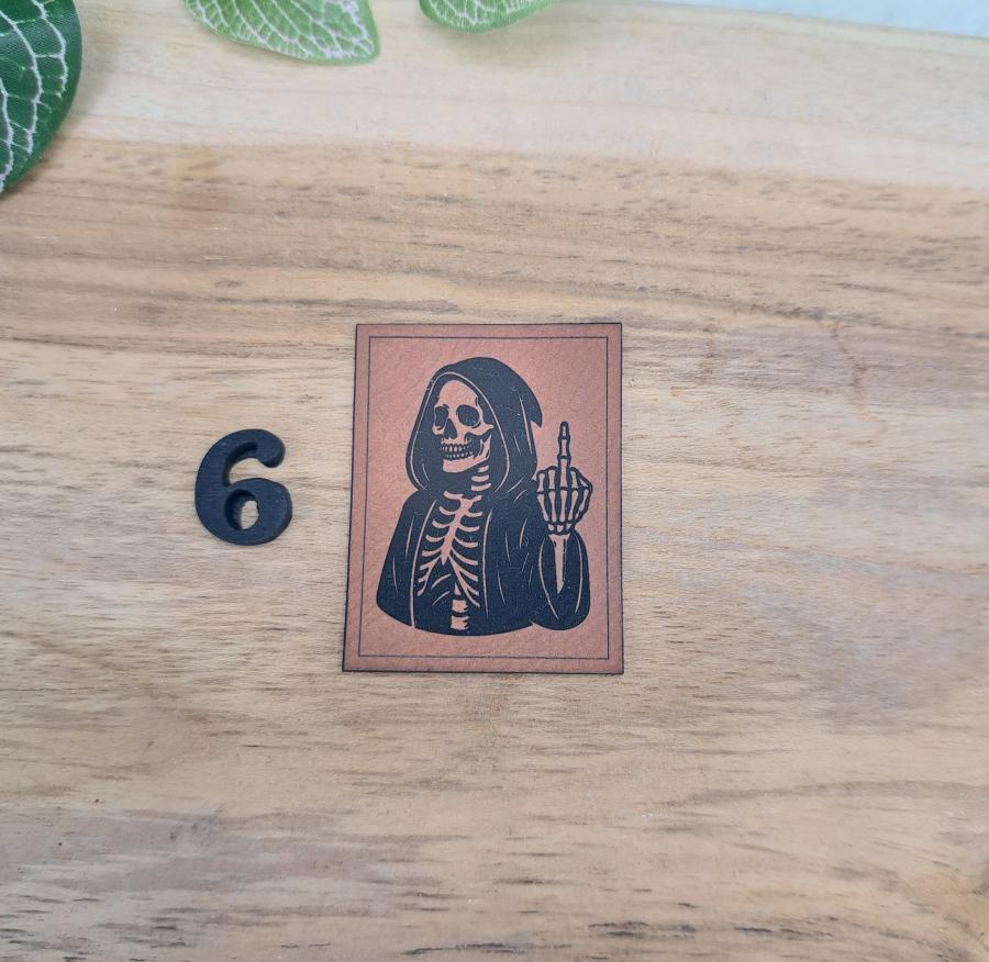 Kunstlederlabel "Middle Finger"