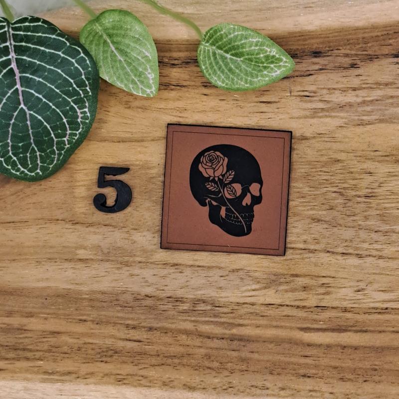 Kunstlederlabel "Skull"